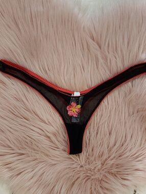 Brand New PINK VICTORIA'S SECRET FLORAL DESIGN MESH THONG PANTY-S